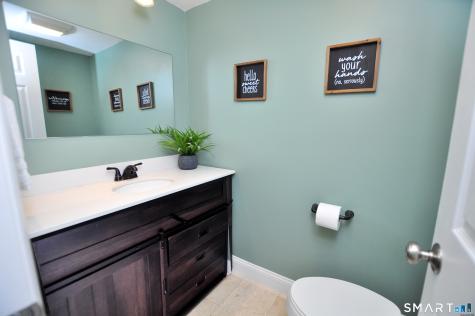281 West Mountain Road Simsbury CT 06092