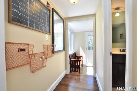 281 West Mountain Road Simsbury CT 06092
