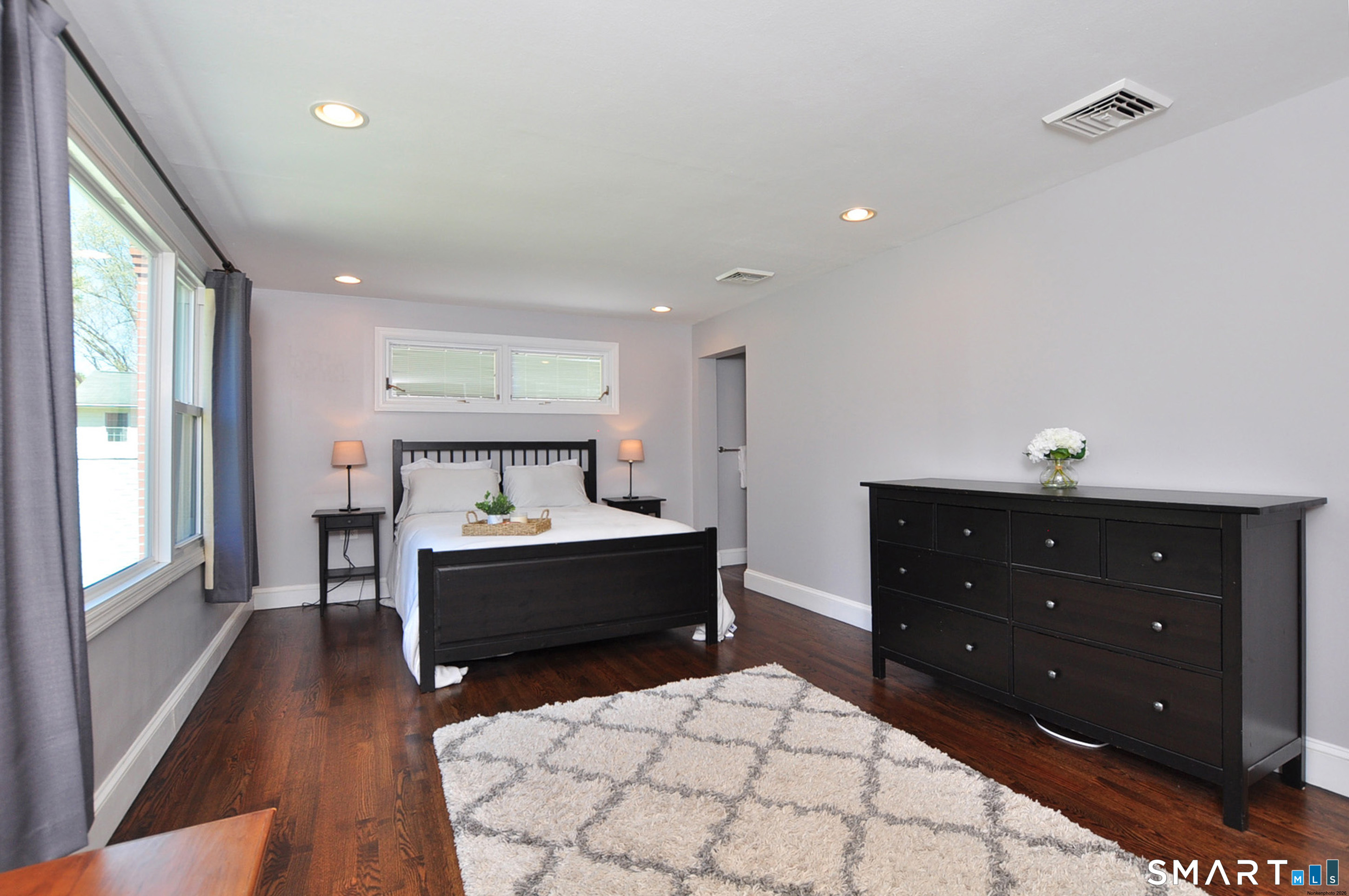 281 West Mountain Road Simsbury CT 06092