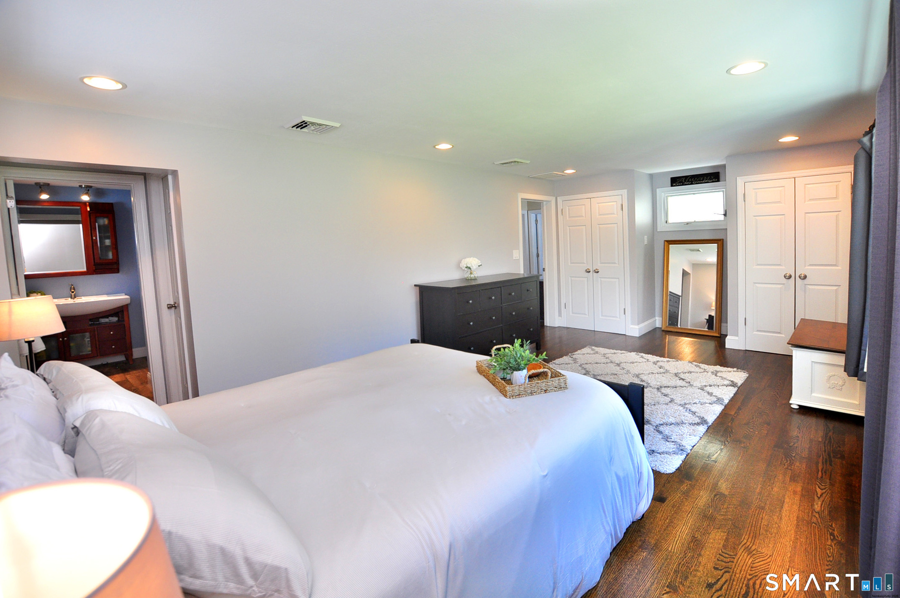 281 West Mountain Road Simsbury CT 06092