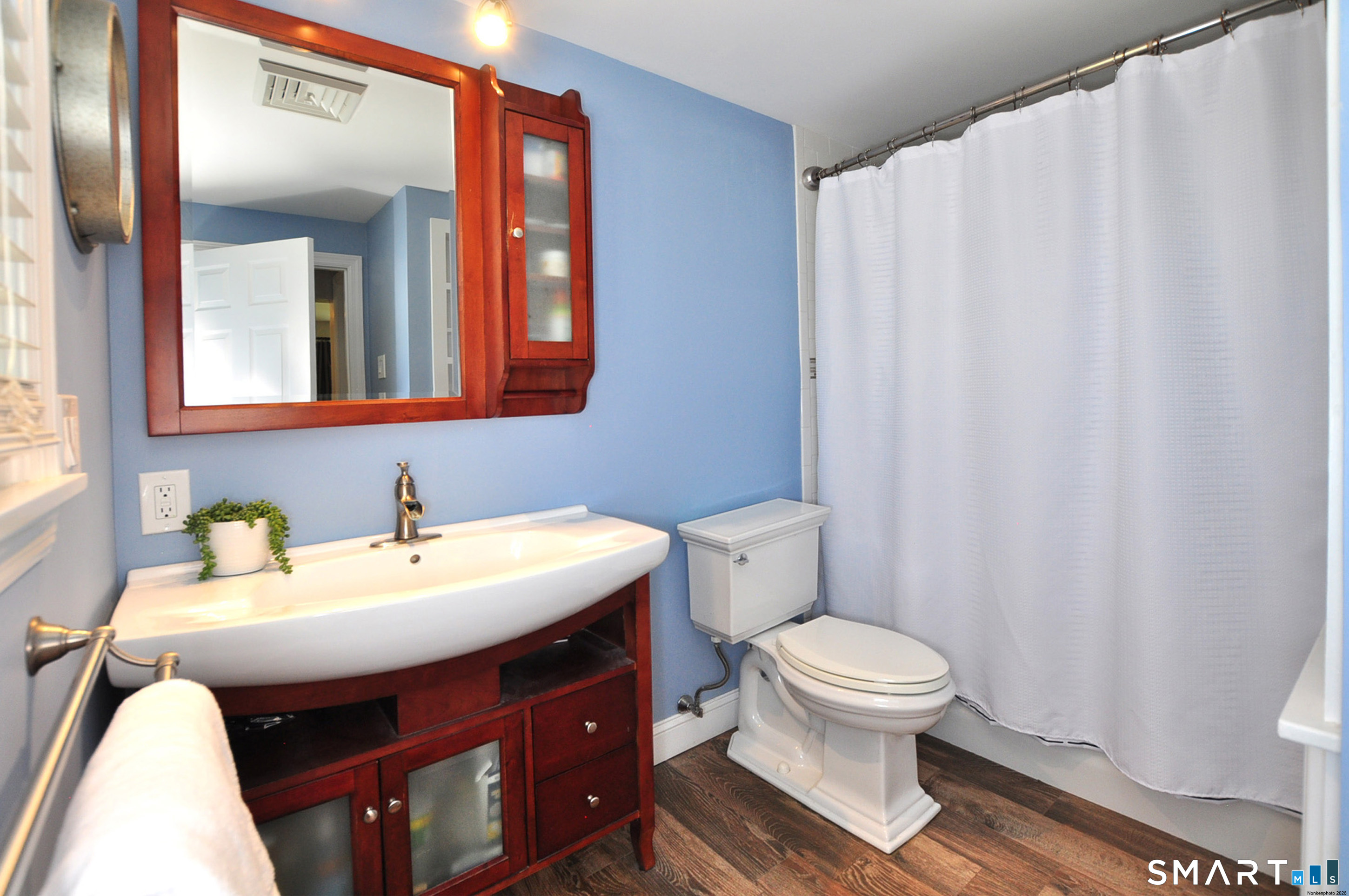 281 West Mountain Road Simsbury CT 06092