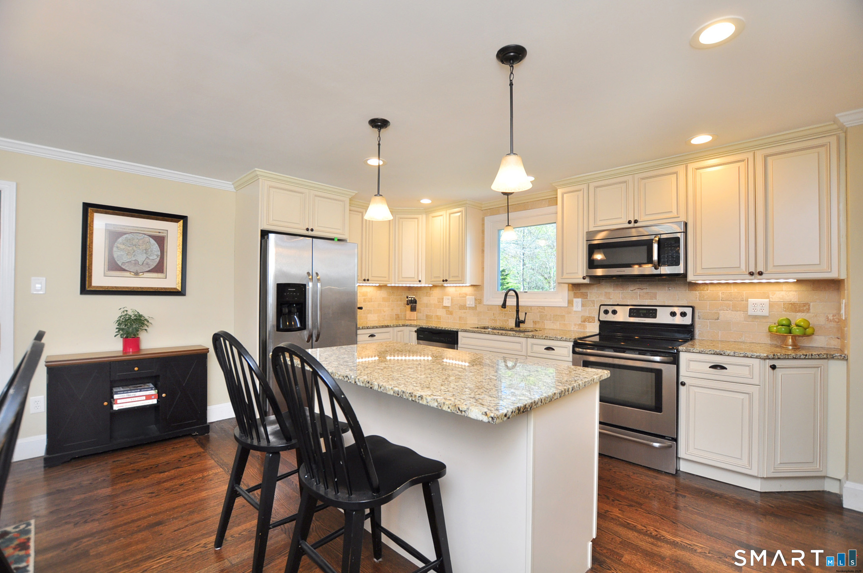 281 West Mountain Road Simsbury CT 06092