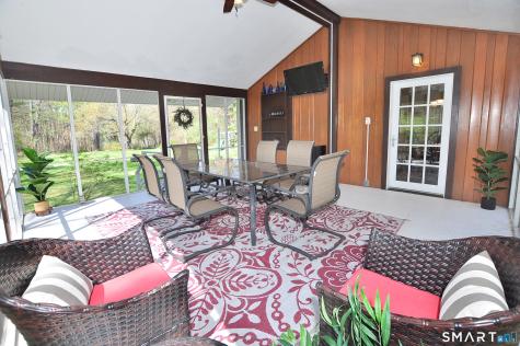 281 West Mountain Road Simsbury CT 06092