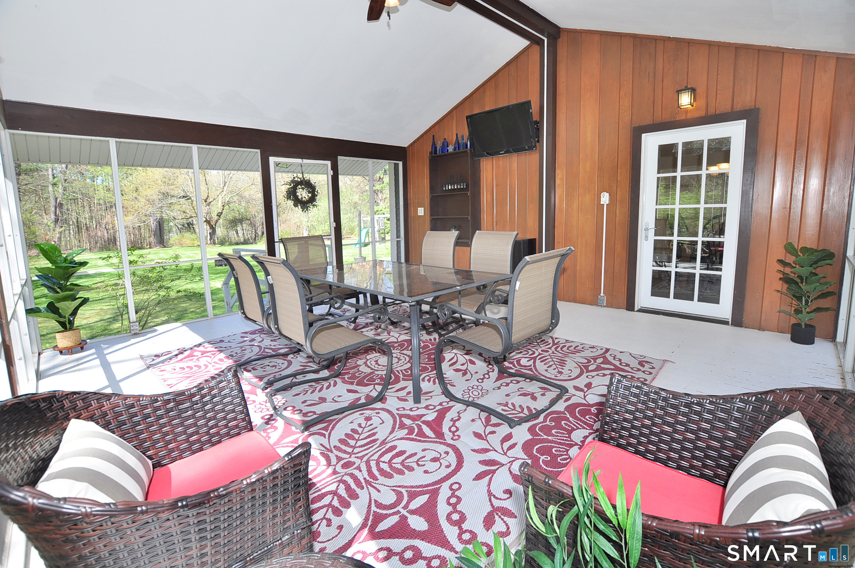 281 West Mountain Road Simsbury CT 06092