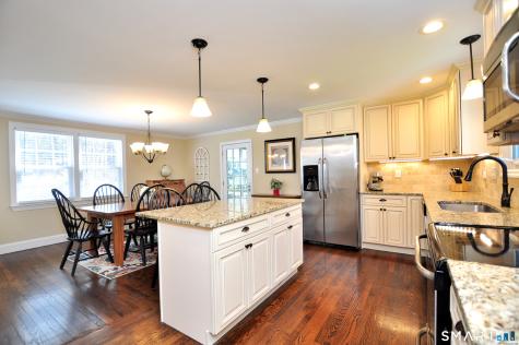 281 West Mountain Road Simsbury CT 06092