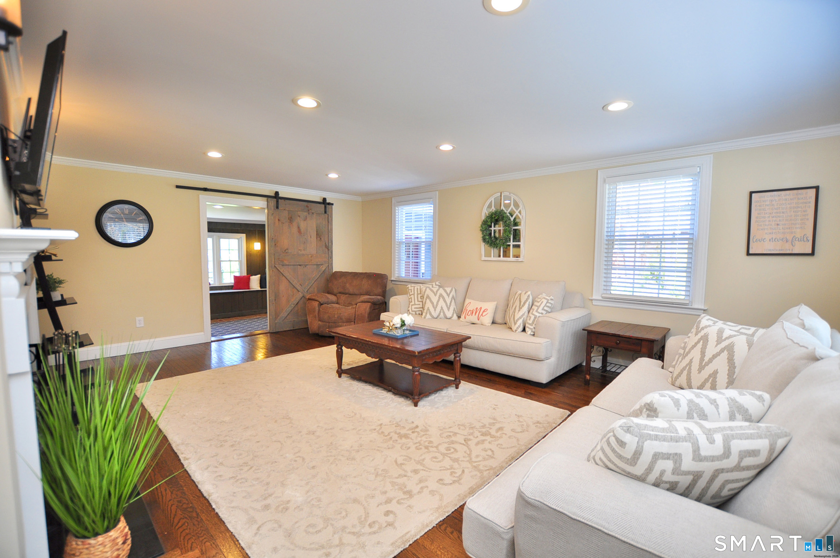 281 West Mountain Road Simsbury CT 06092