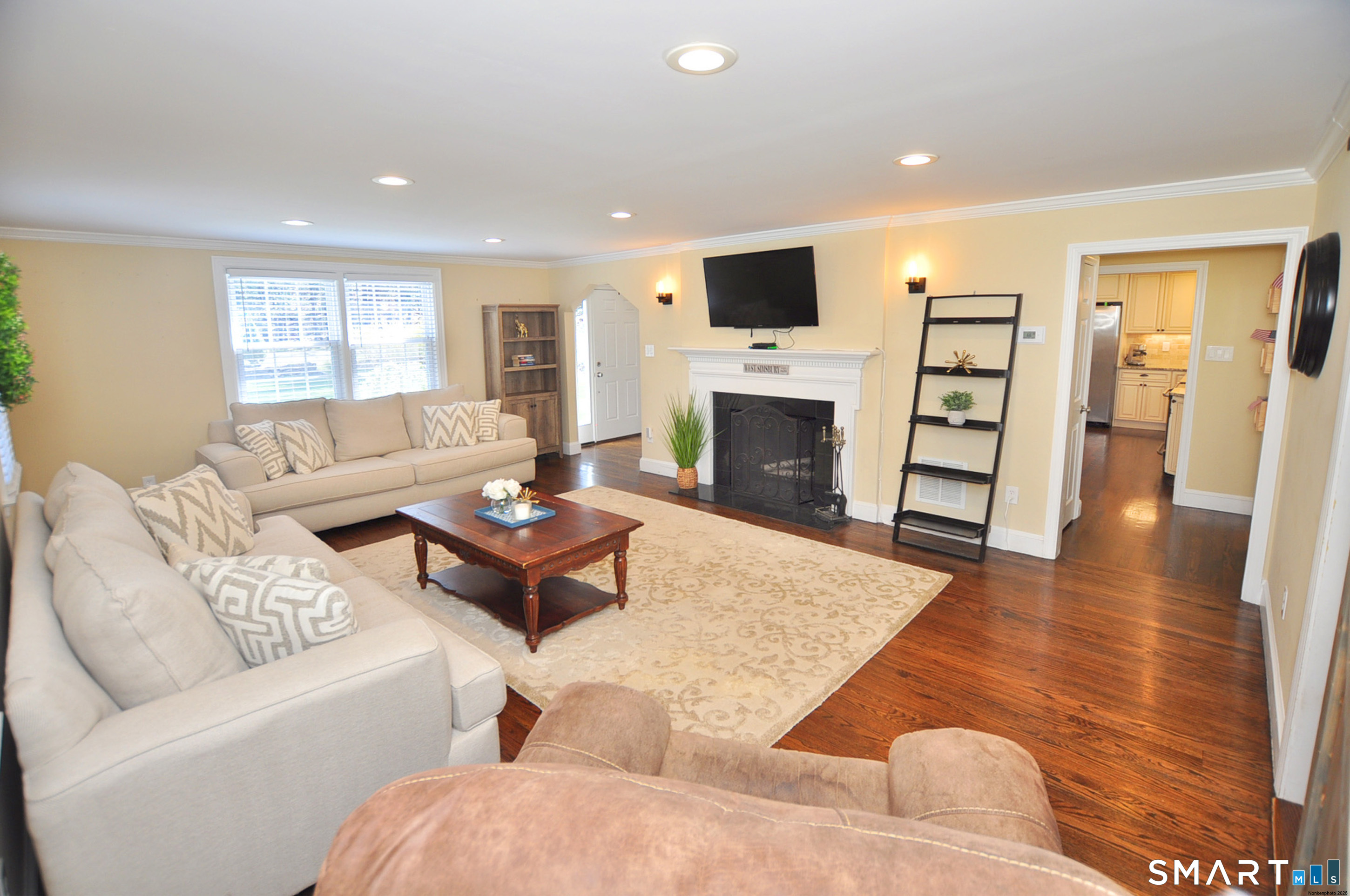 281 West Mountain Road Simsbury CT 06092