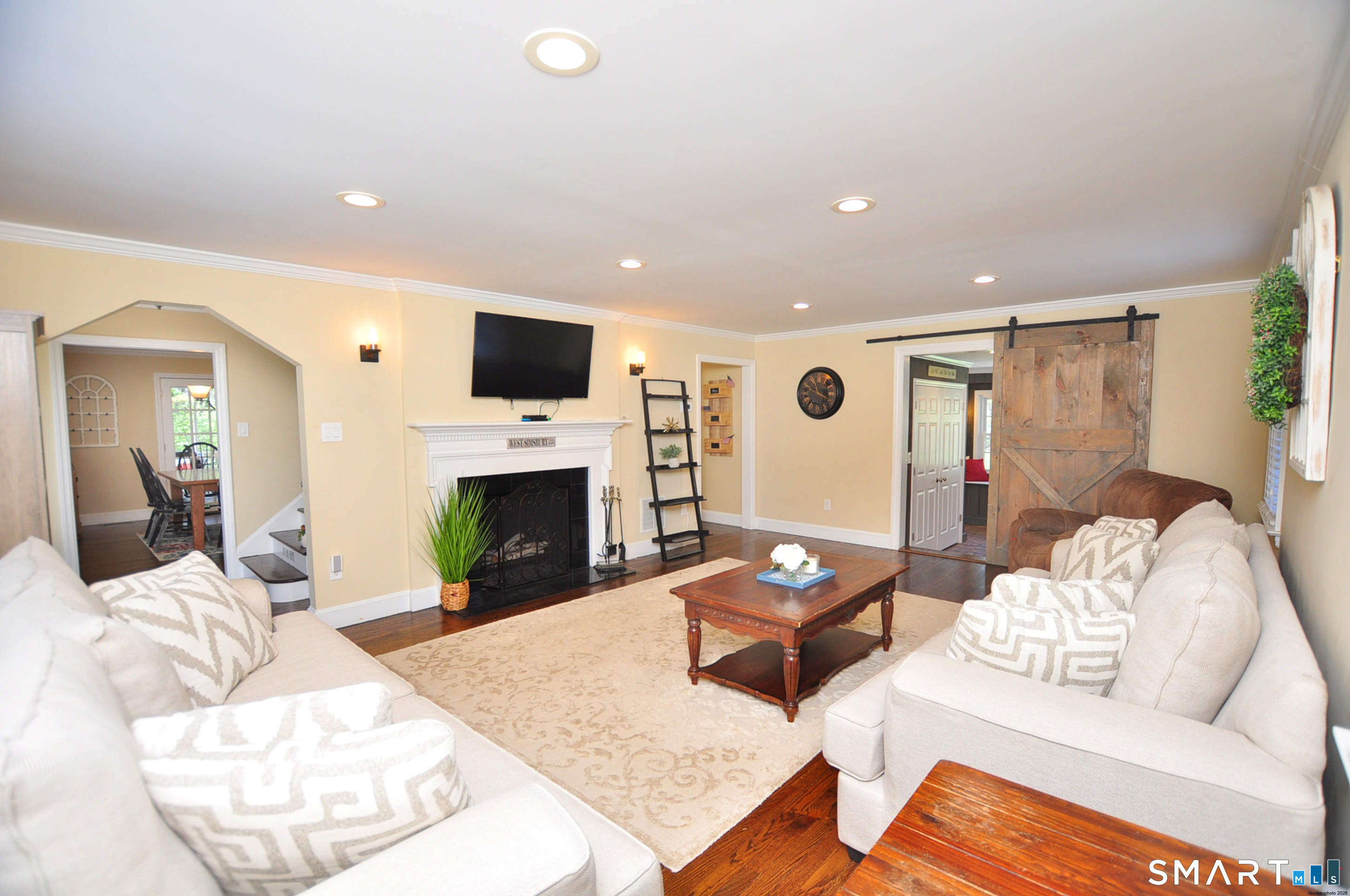 281 West Mountain Road Simsbury CT 06092