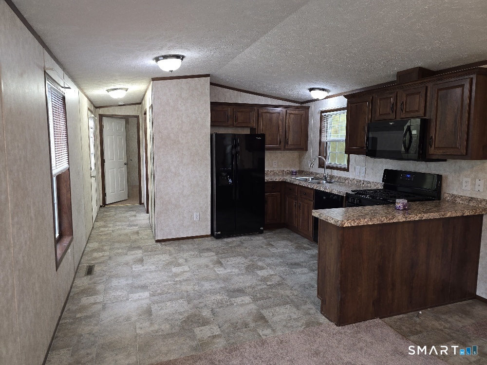 84 R And R Park Killingly CT 06241