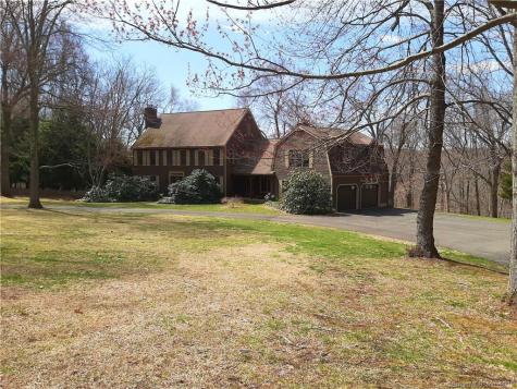 12 Old Field Lane Redding CT 06896