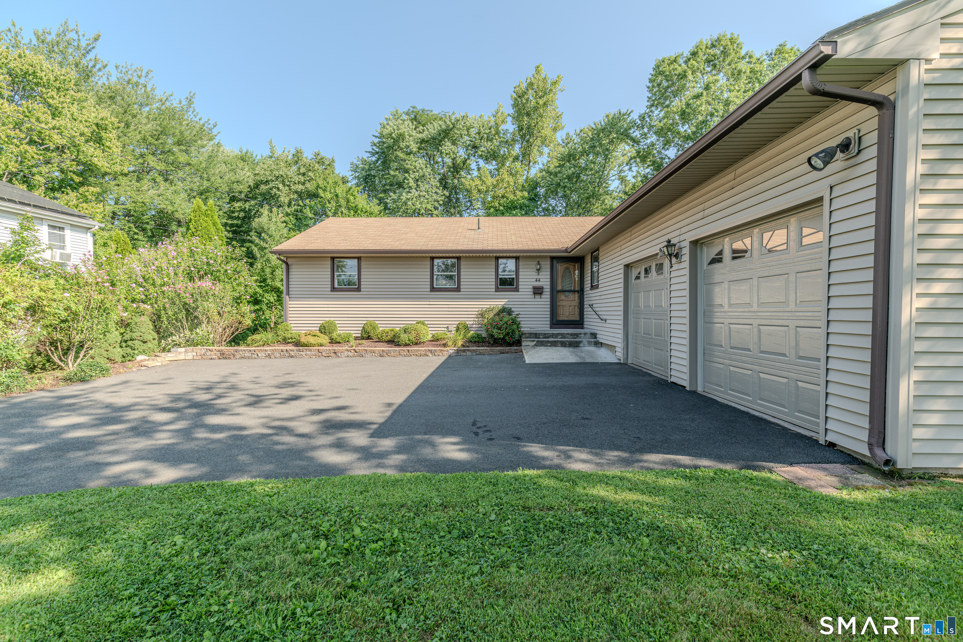44 Middlebrook Road Newington CT 06111