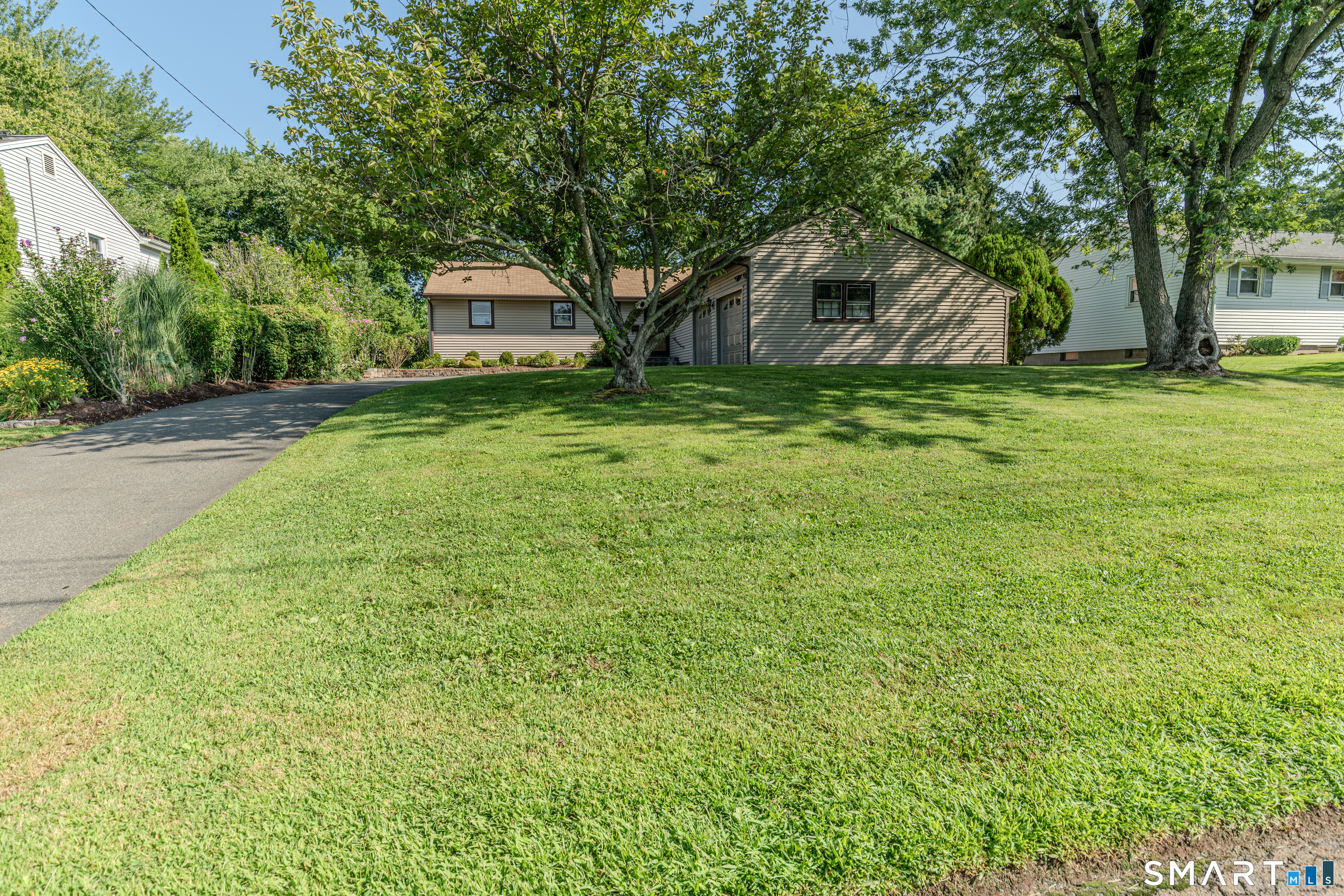 44 Middlebrook Road Newington CT 06111