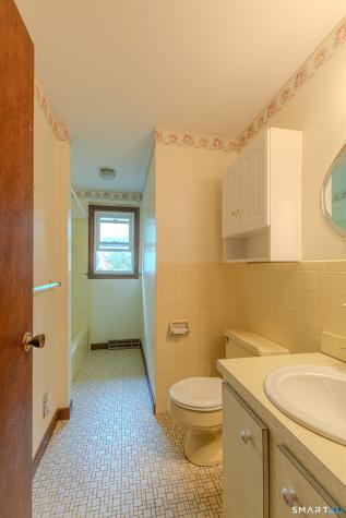 44 Middlebrook Road Newington CT 06111