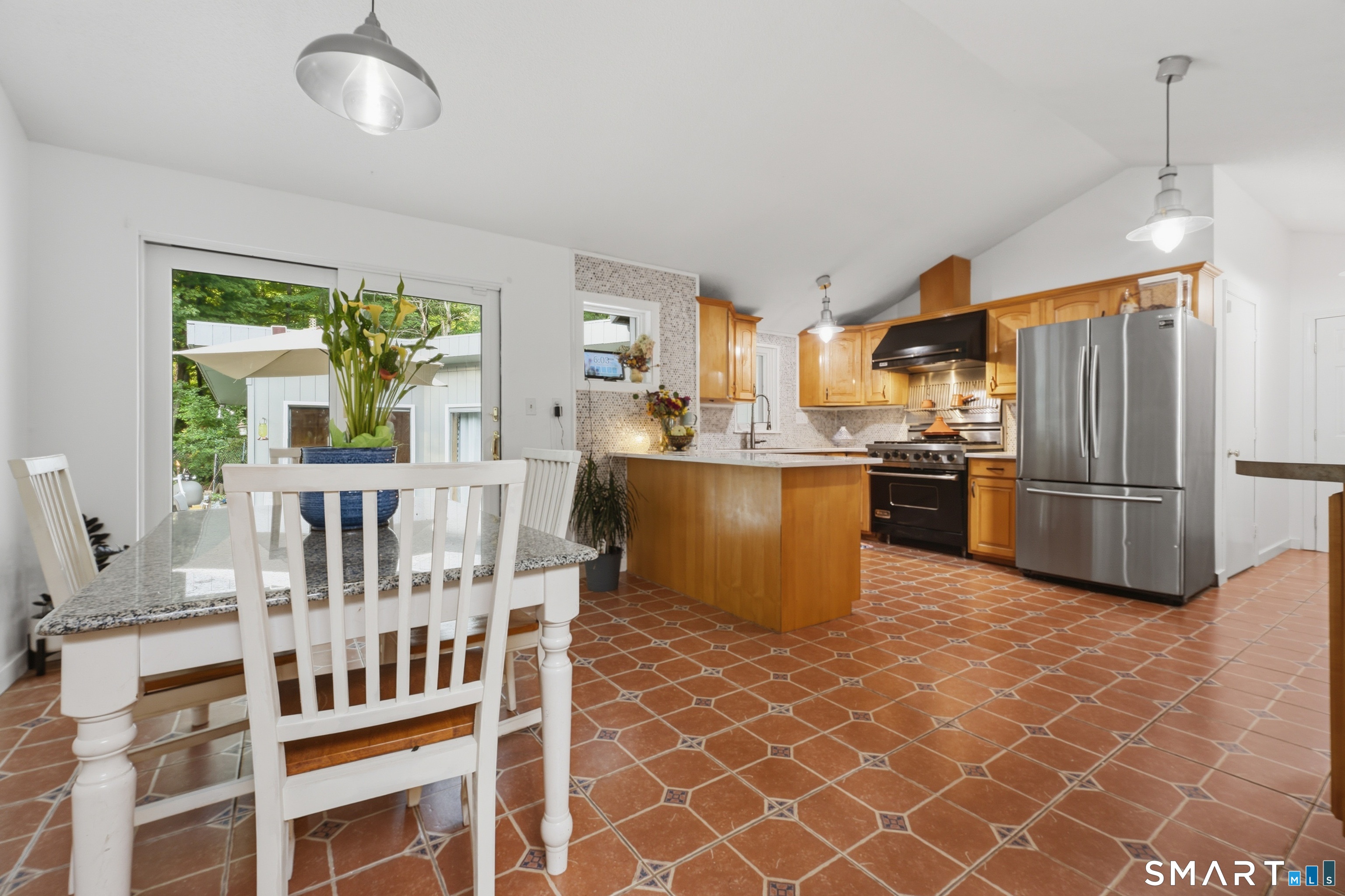 850 Litchfield Turnpike Bethany CT 06524