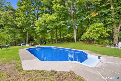 850 Litchfield Turnpike Bethany CT 06524