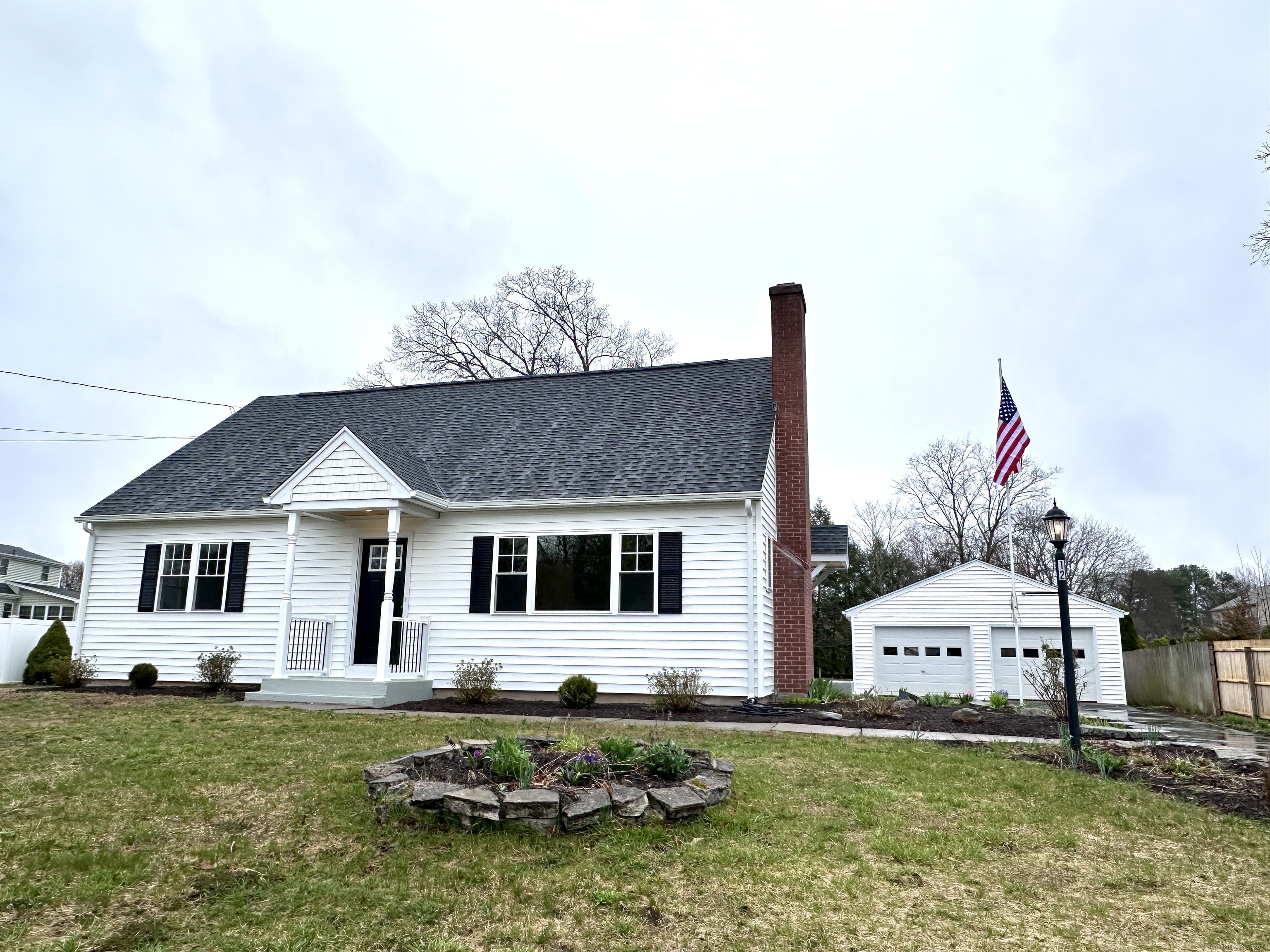 12 John Street Windsor Locks CT 06096