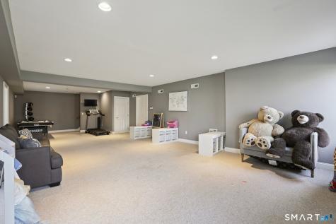 100 Chestnut Hill Road Ridgefield CT 06877