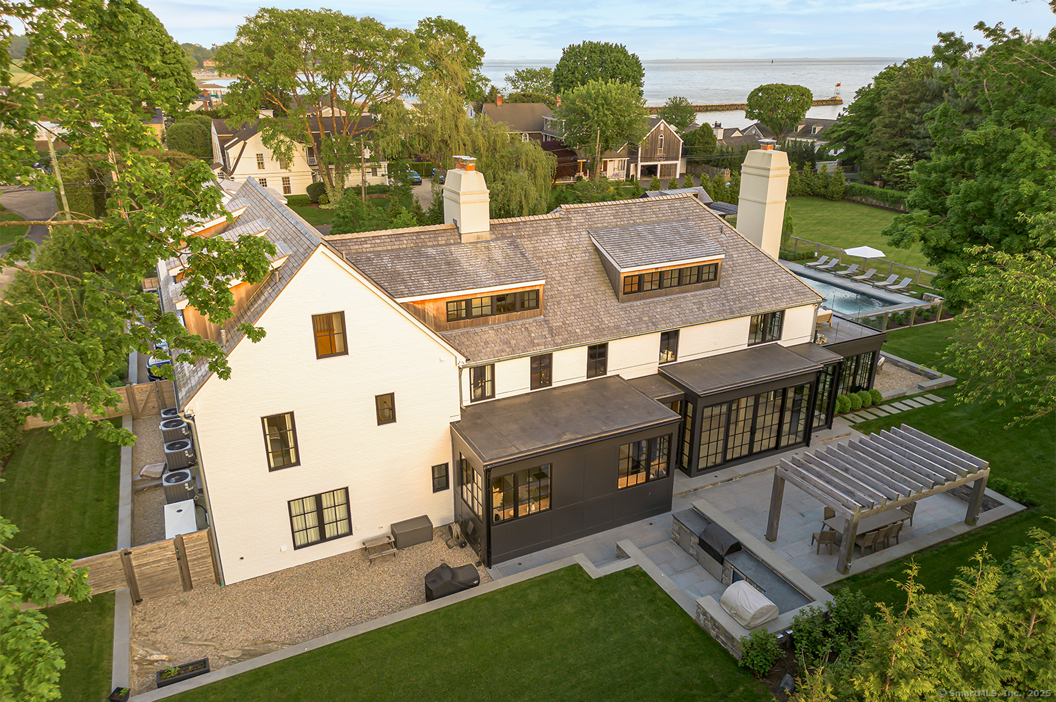 260 Willow Street Fairfield CT 06890