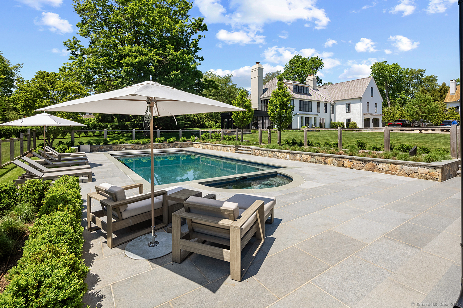 260 Willow Street Fairfield CT 06890