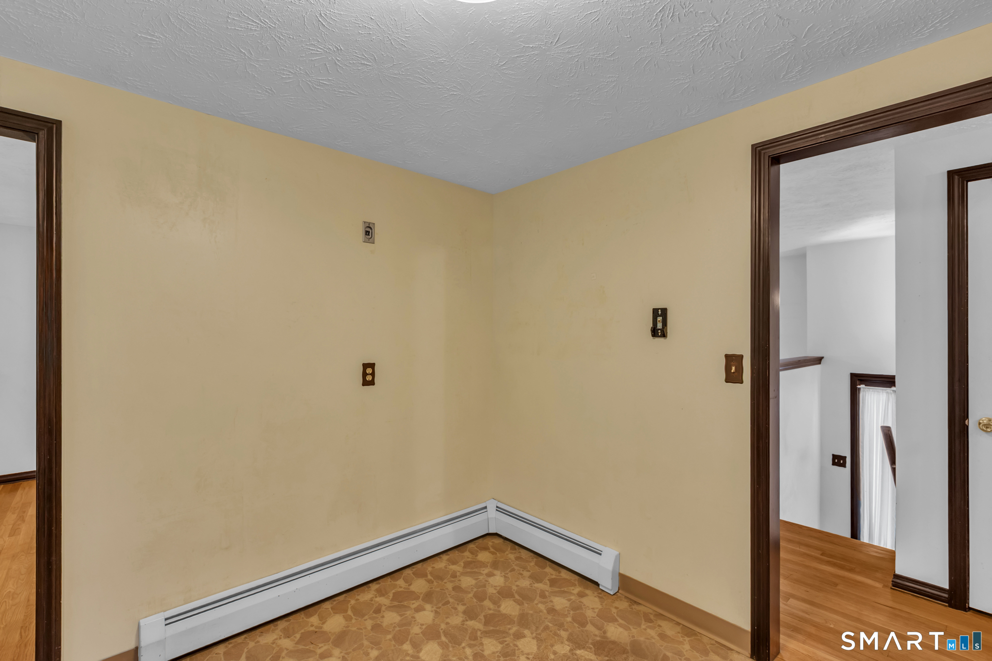 8 Geraldine Drive Ellington CT 06029