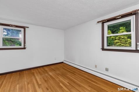 8 Geraldine Drive Ellington CT 06029