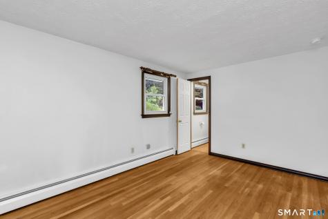 8 Geraldine Drive Ellington CT 06029