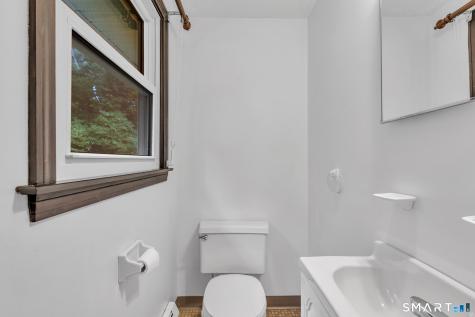 8 Geraldine Drive Ellington CT 06029