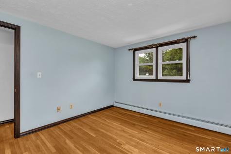 8 Geraldine Drive Ellington CT 06029