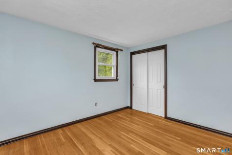 8 Geraldine Drive Ellington CT 06029