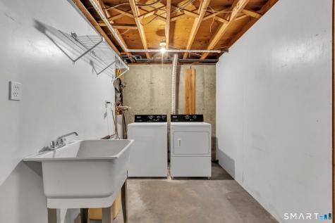 8 Geraldine Drive Ellington CT 06029