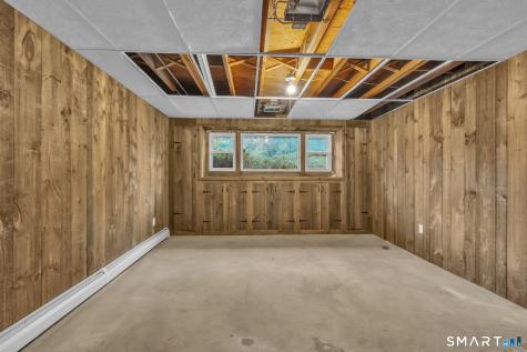 8 Geraldine Drive Ellington CT 06029