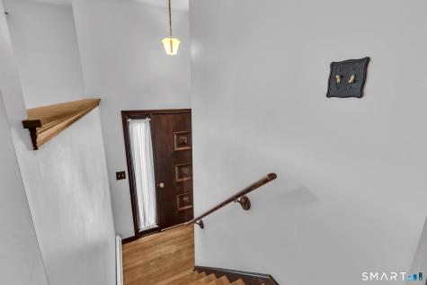 8 Geraldine Drive Ellington CT 06029