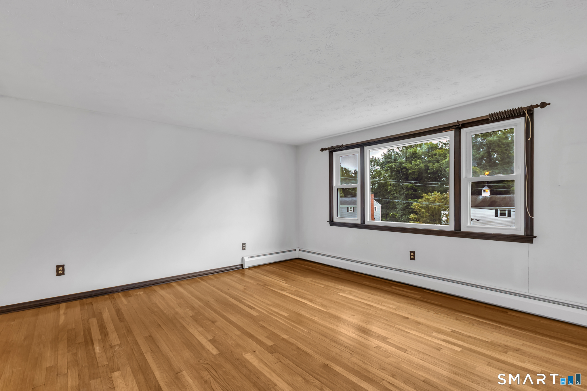 8 Geraldine Drive Ellington CT 06029
