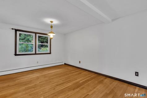 8 Geraldine Drive Ellington CT 06029