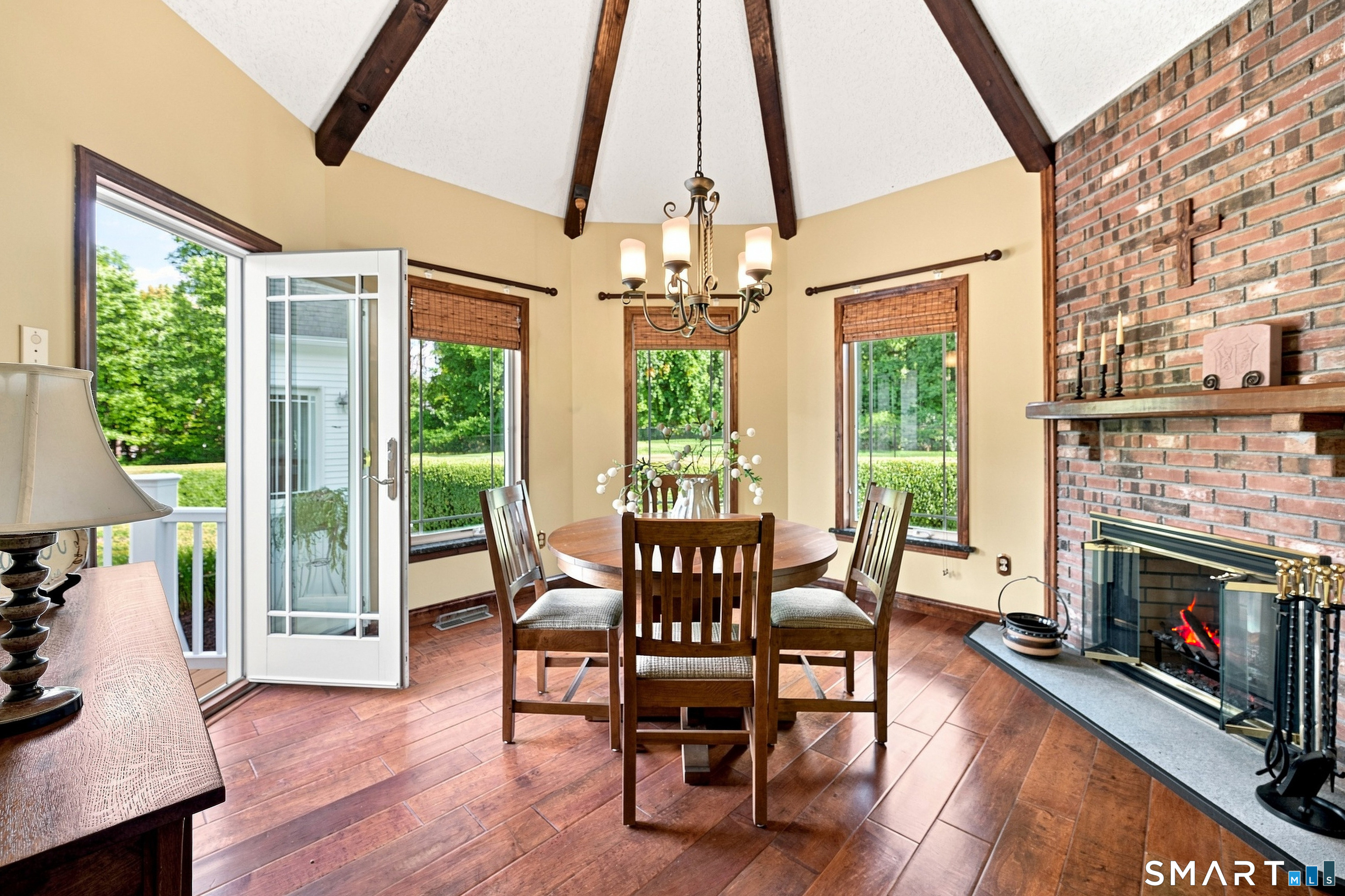 8 Huntington Lane New Fairfield CT 06812
