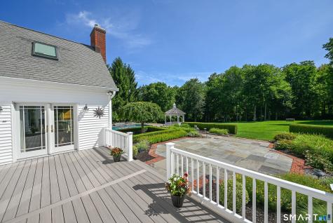 8 Huntington Lane New Fairfield CT 06812