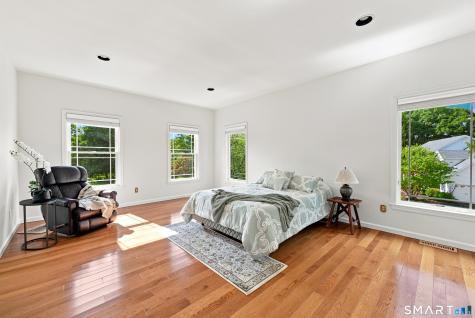 8 Huntington Lane New Fairfield CT 06812