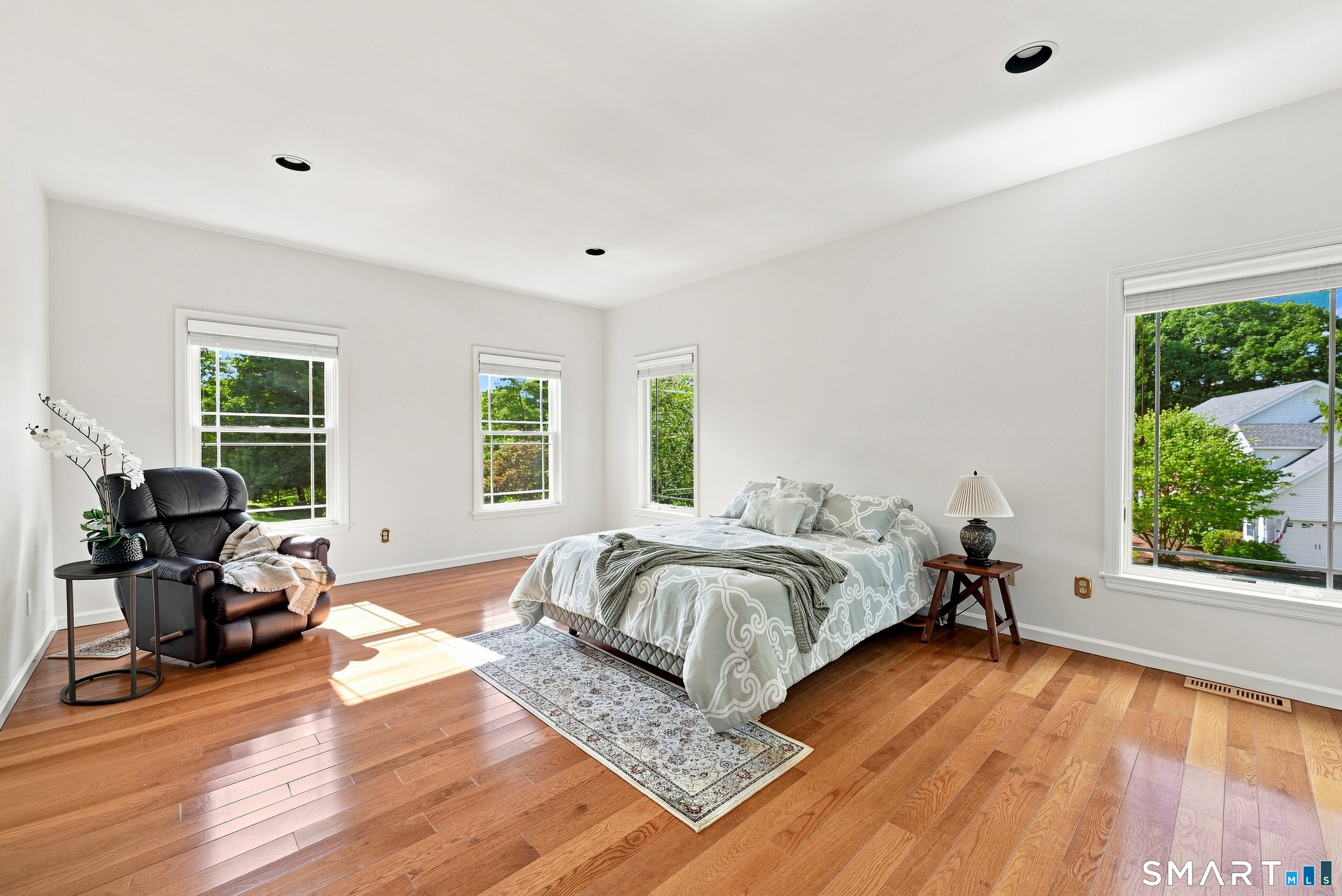 8 Huntington Lane New Fairfield CT 06812
