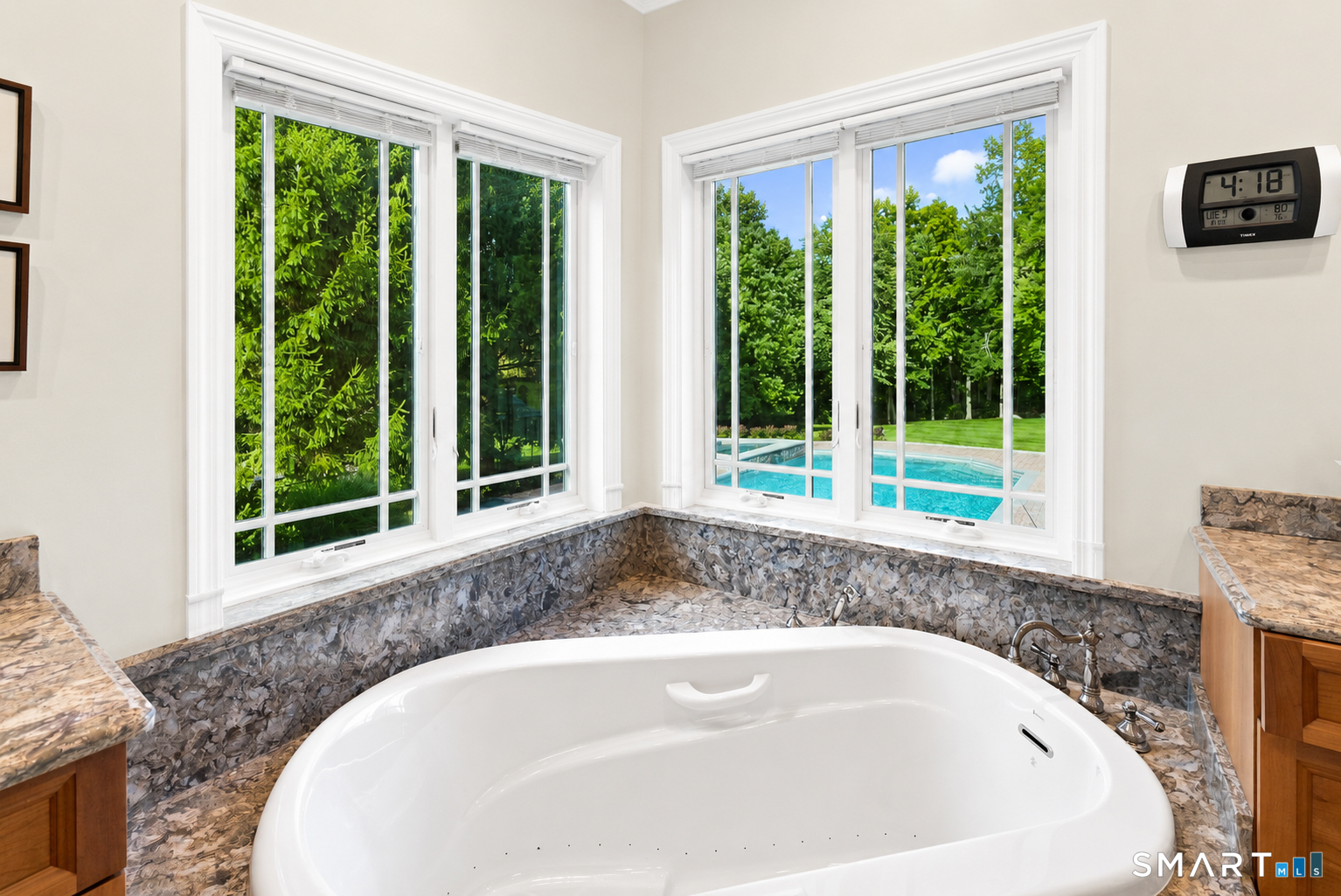 8 Huntington Lane New Fairfield CT 06812