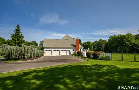 8 Huntington Lane New Fairfield CT 06812