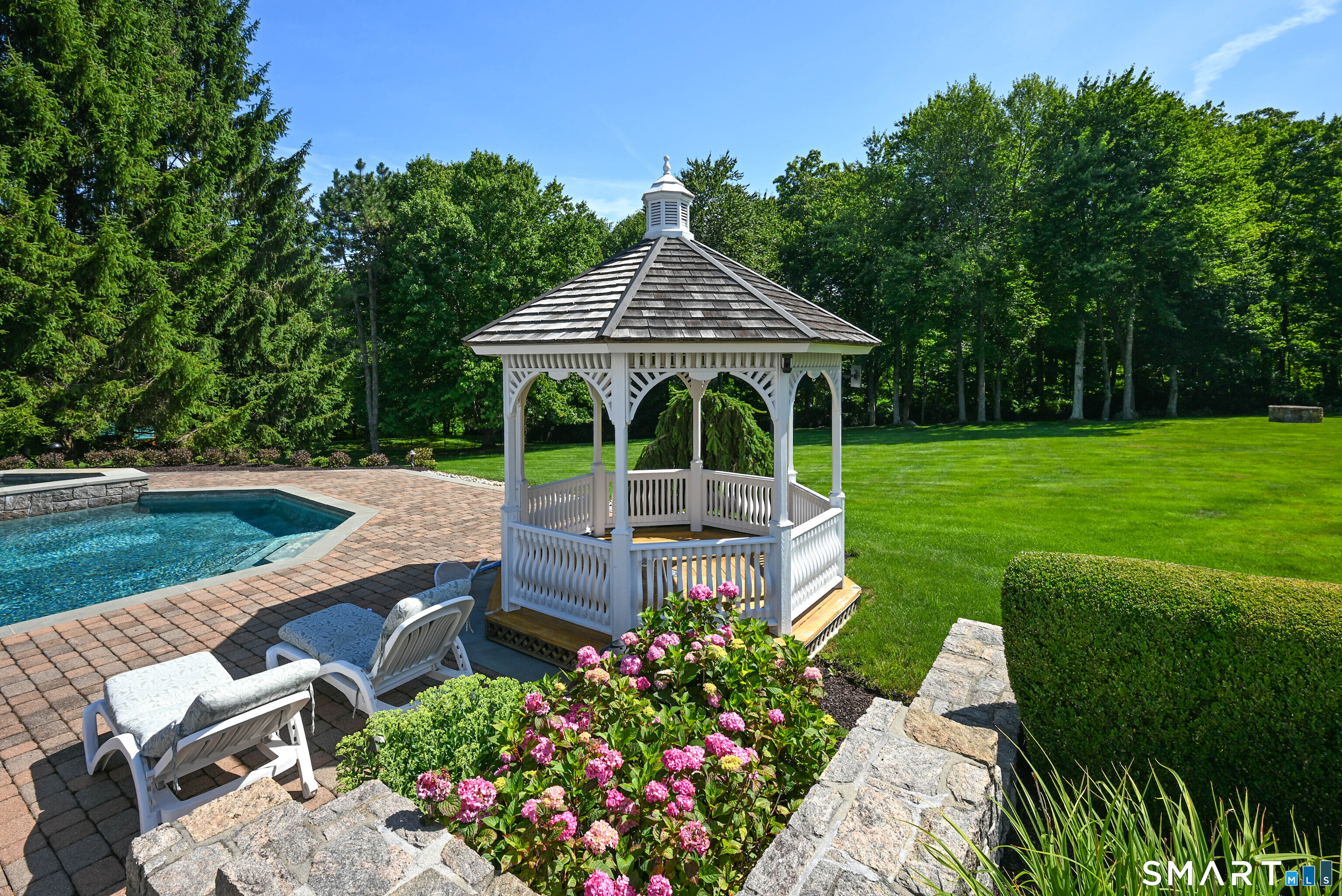 8 Huntington Lane New Fairfield CT 06812