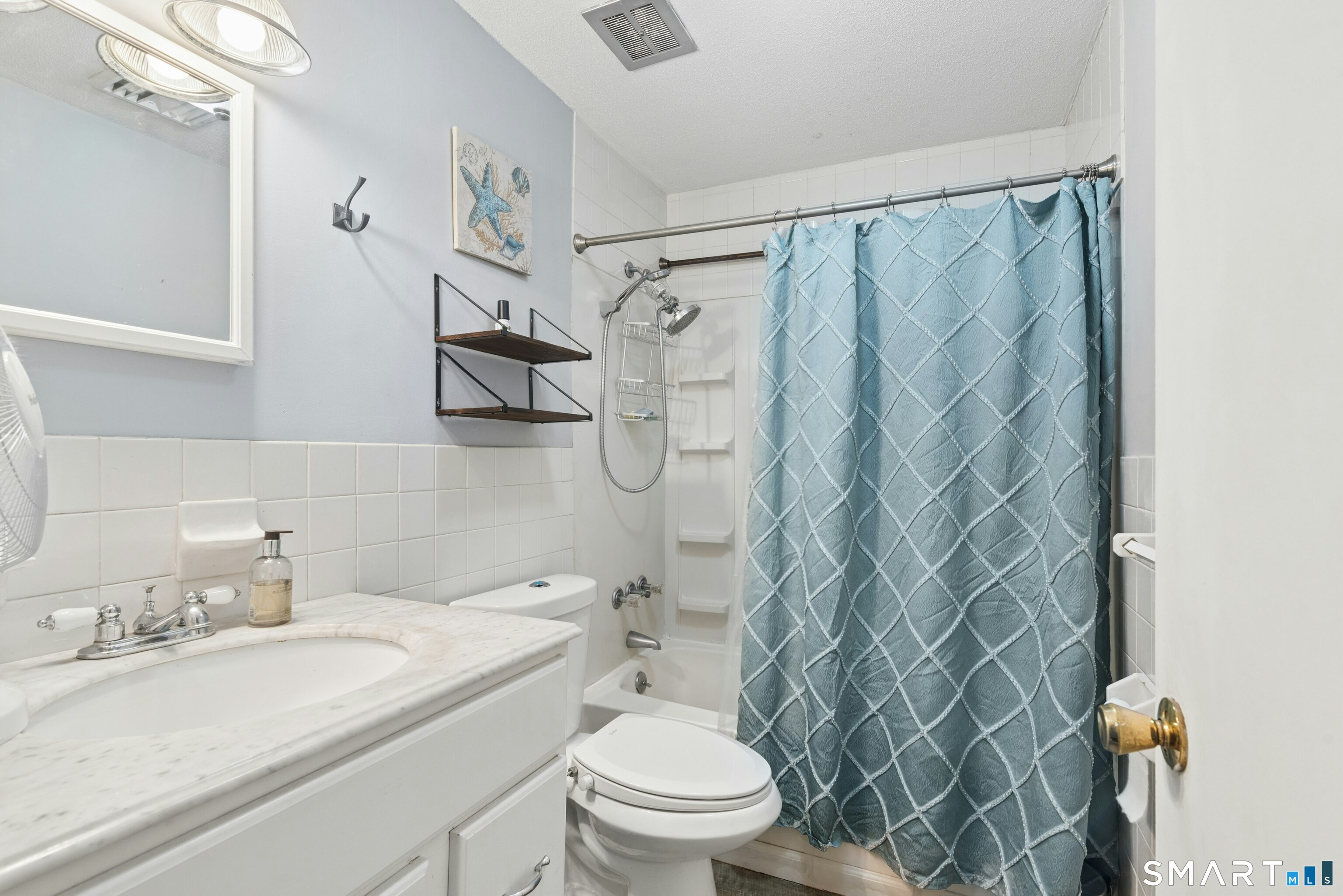 17 North Ridgeland Road Wallingford CT 06492