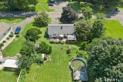 17 North Ridgeland Road Wallingford CT 06492