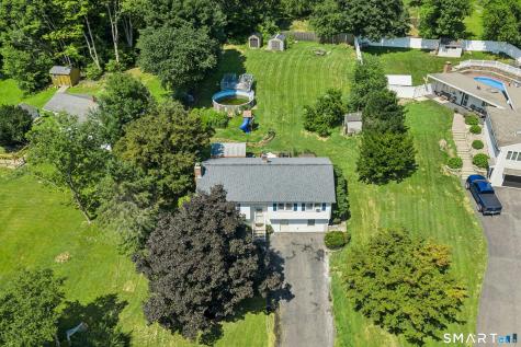 17 North Ridgeland Road Wallingford CT 06492