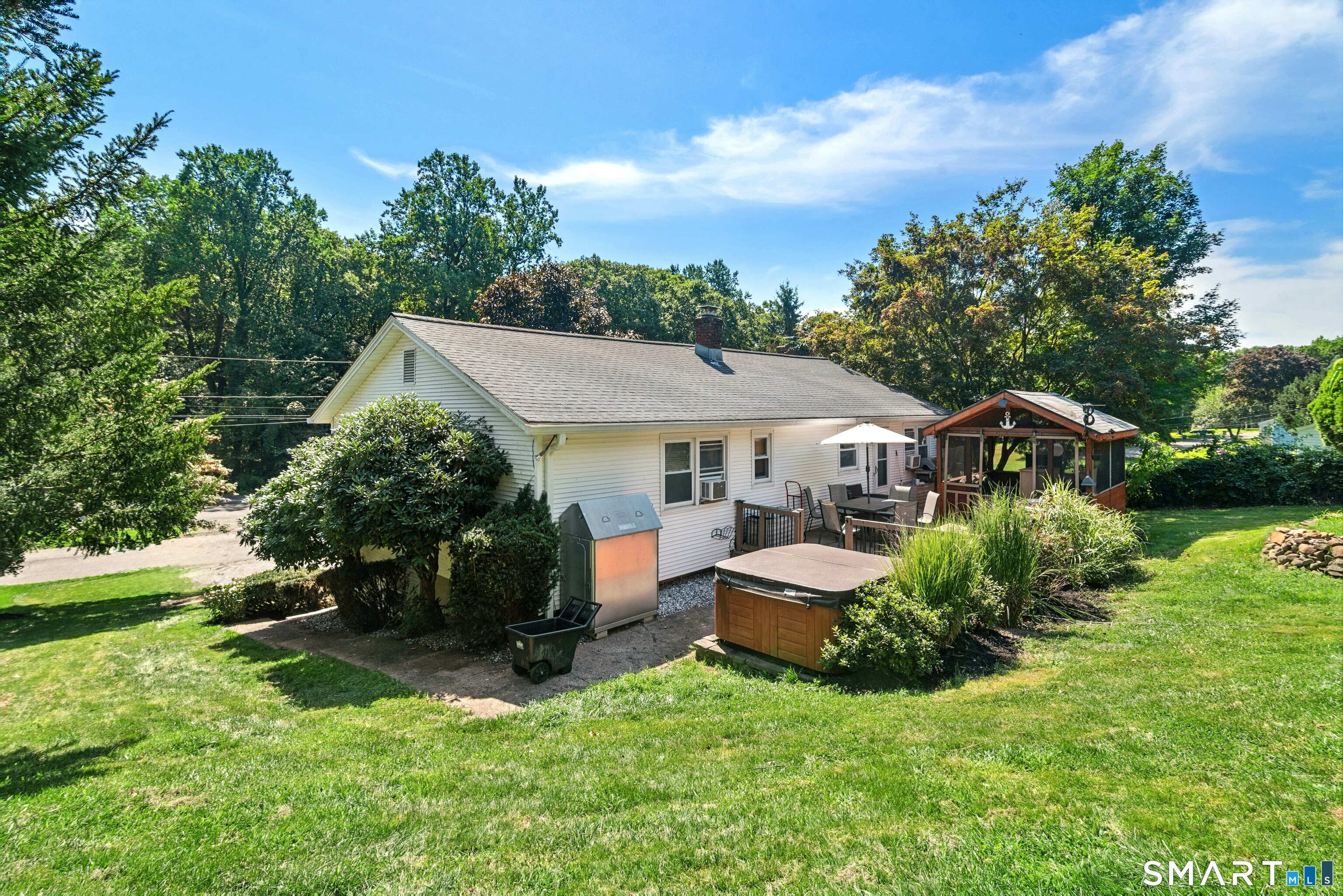17 North Ridgeland Road Wallingford CT 06492