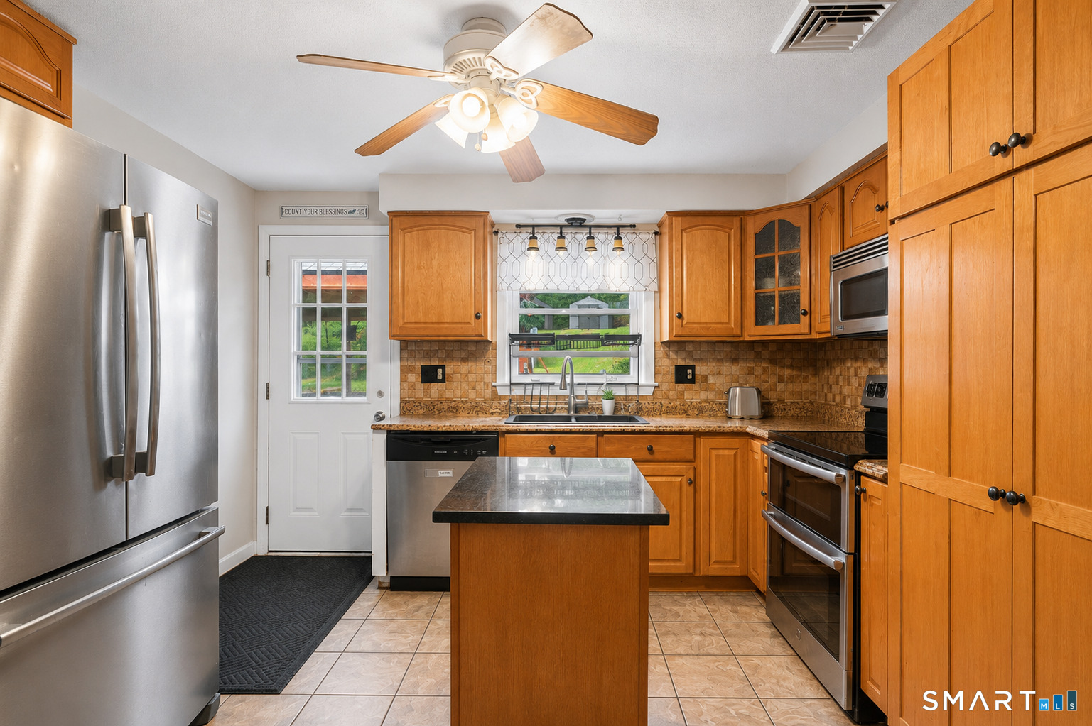 17 North Ridgeland Road Wallingford CT 06492