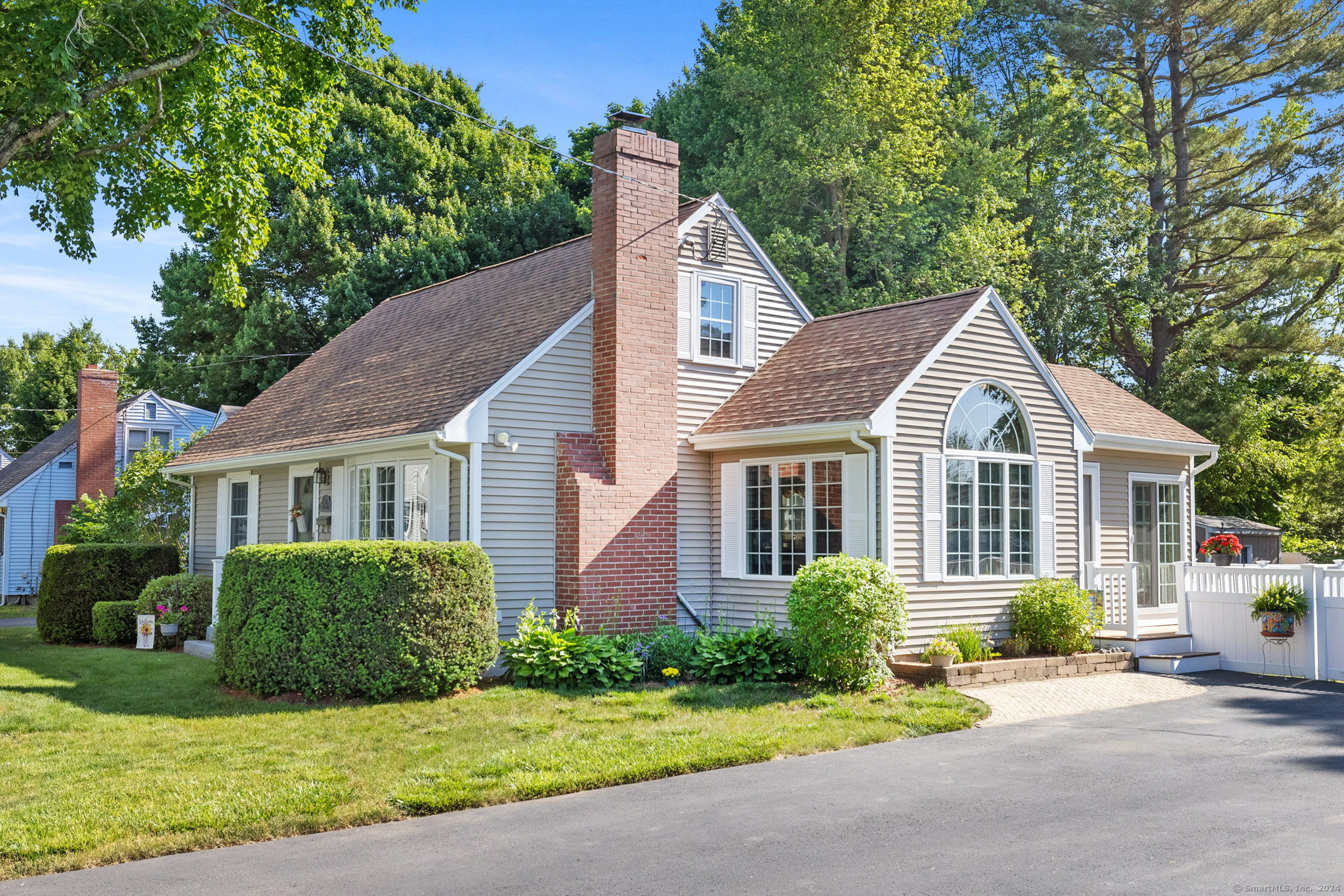 34 Ellis Road Enfield CT 06082