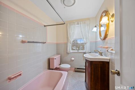 166 Ridge Road Middletown CT 06457