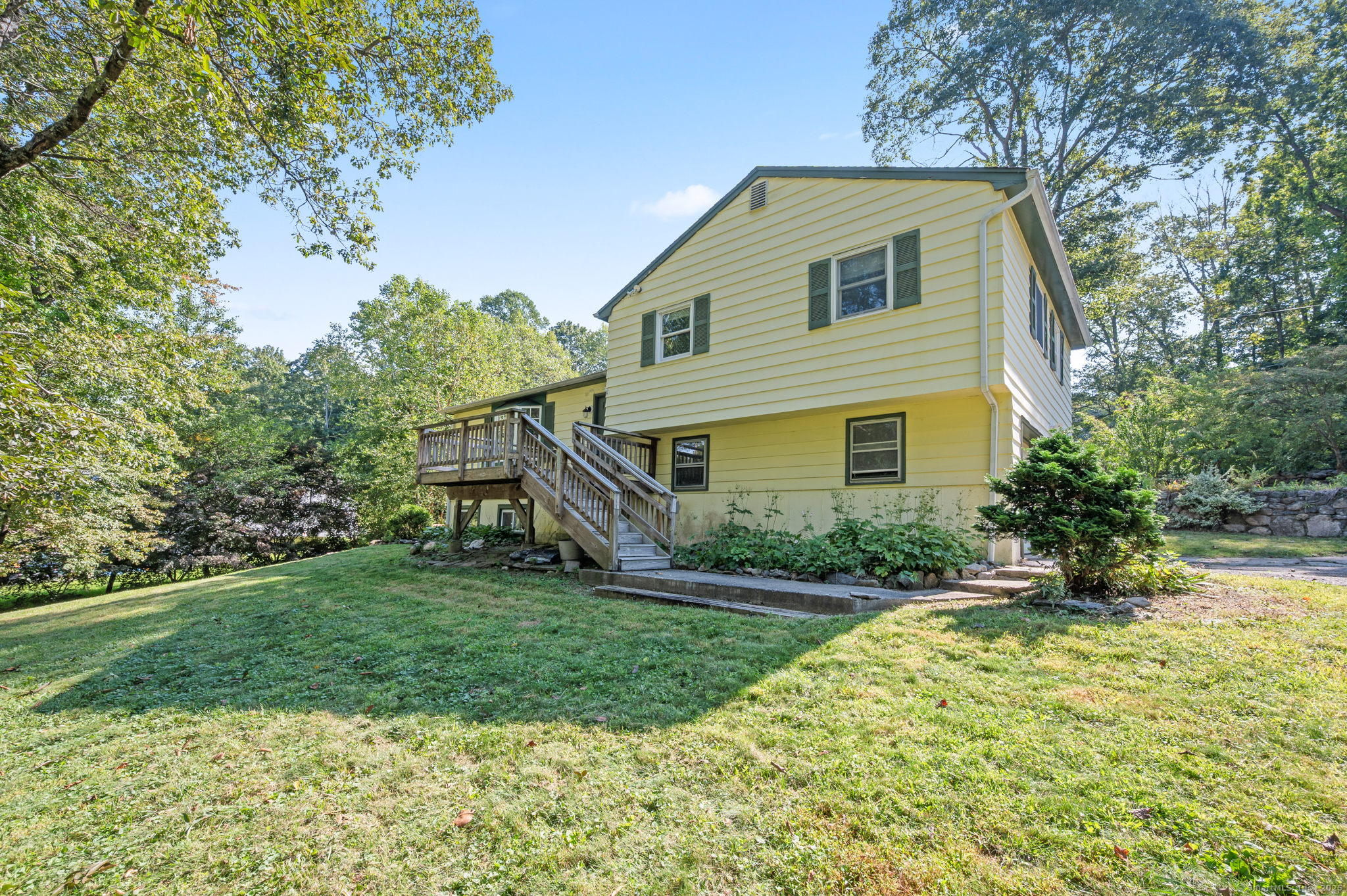 12 Canaan Drive Bethel CT 06801