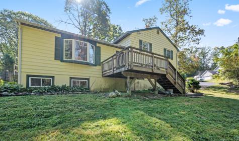 12 Canaan Drive Bethel CT 06801